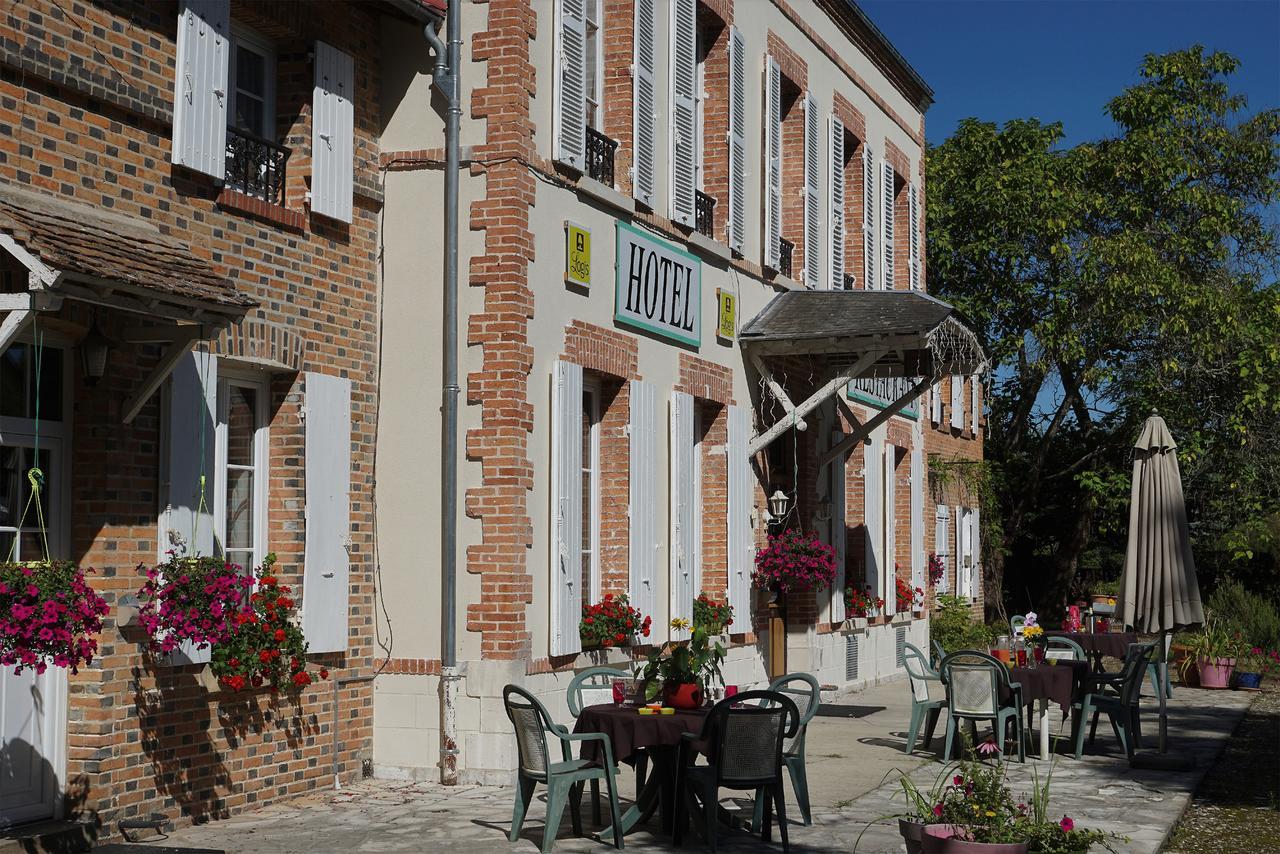 Hotel Restaurant La Sauldraie Salbris Exteriör bild